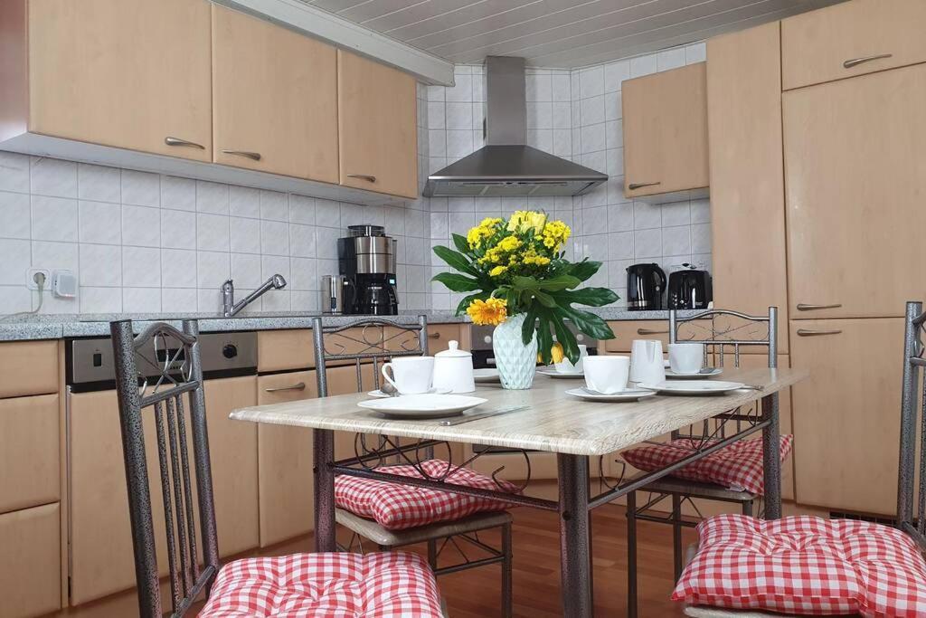 Stadtb,Burggleiberg,Whirlpool,2Xbad,3Zimmernetflix Villa Krofdorf-Gleiberg Kültér fotó